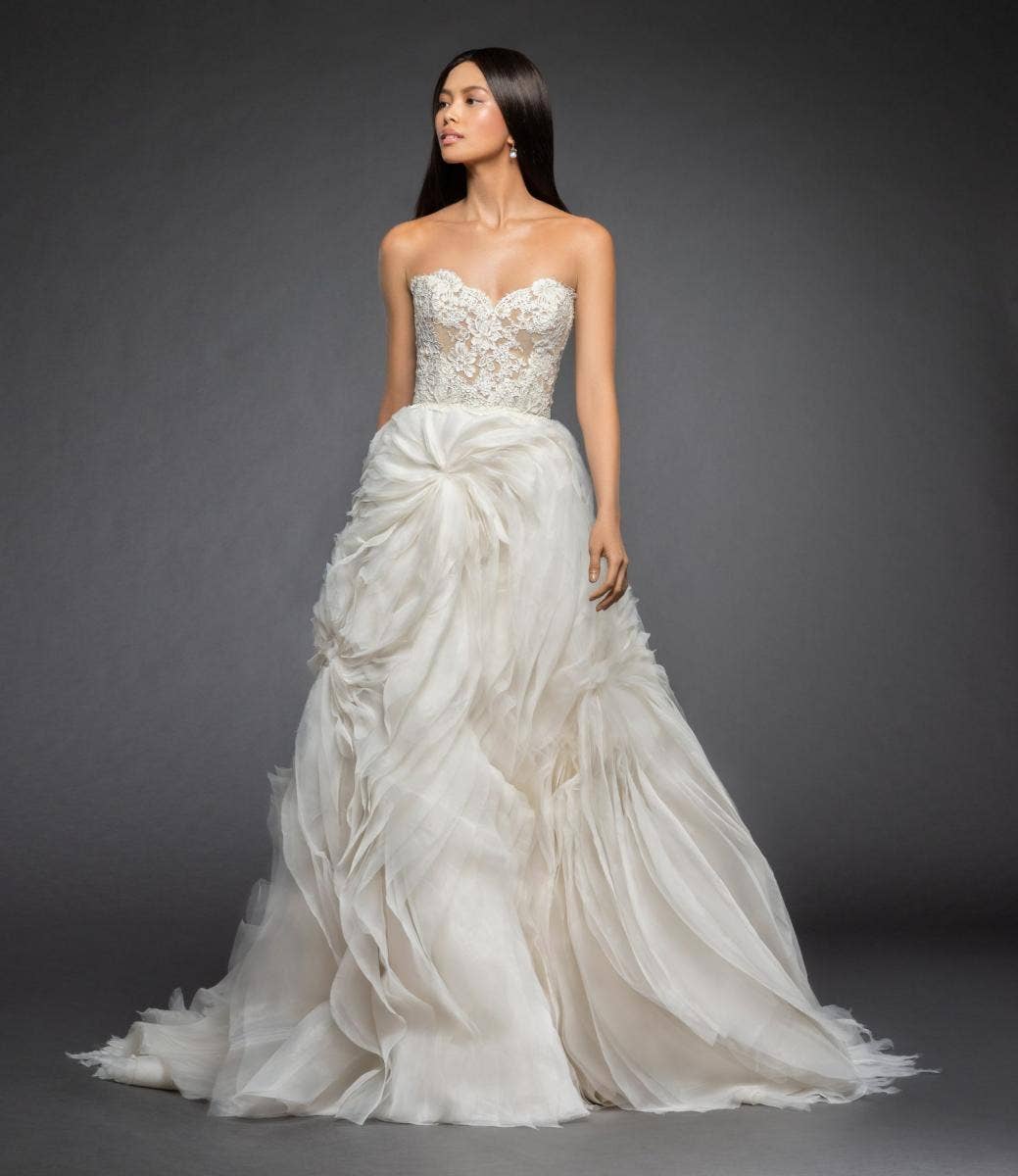 30 Best Ball Gown Wedding Dresses Of All Time Yourtango